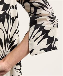 0039 ITALY Blusenkleid Blattdruck