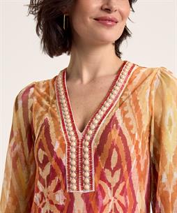 Ana Alcazar Netzkleid Ziersteine