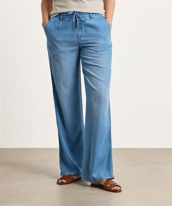 Brax Soft Denim Jeans weitem Bein Maine