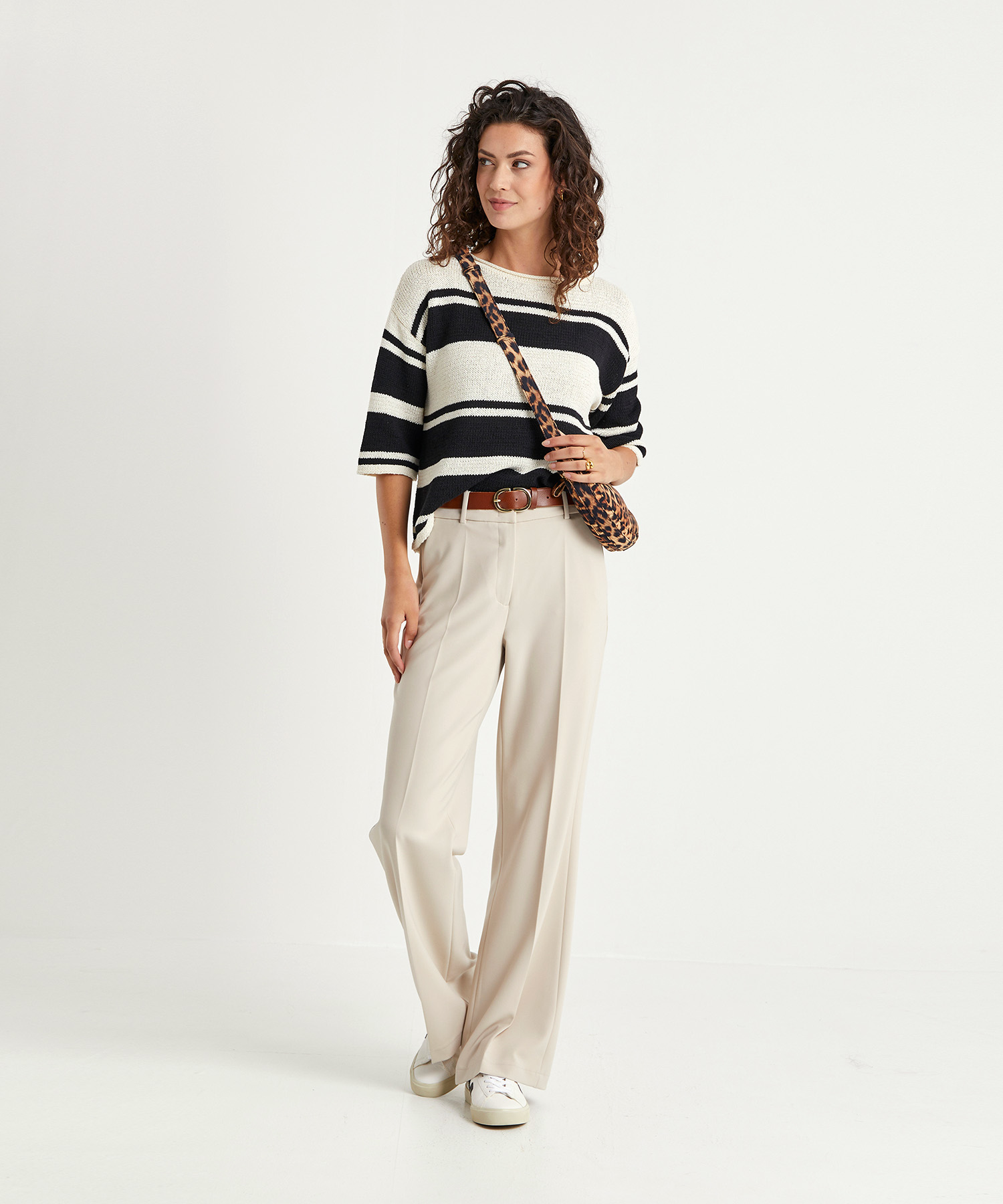 Hose mit angeschnittenem bein Clearance