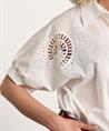 Caroline Biss Bluse Stickerei