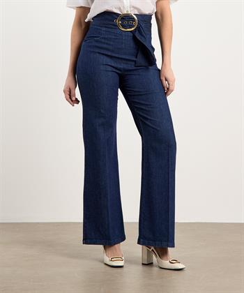 Caroline Biss Schlagjeans mit Gürtel