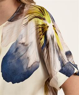 Caroline Biss seidige Bluse große Blume