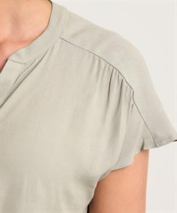 Giulia e Tu Bluse Knieausschnitt