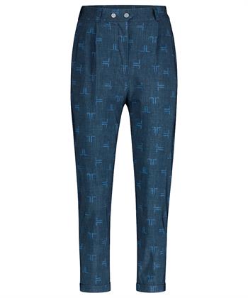 Jane Lushka Hose Osaka Travelstoff