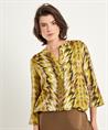 KYRA Bluse mit glänzendem Ikat Print Rosaria