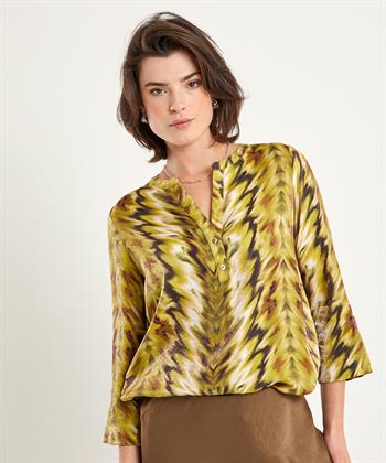 KYRA Bluse mit glänzendem Ikat Print Rosaria
