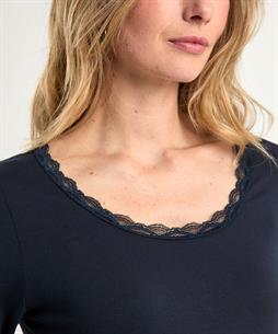 KYRA Shirt Spitzenausschnitt Manou