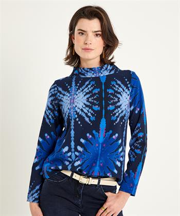 KYRA Top mit Rollkragen und Allover-Druck Jean