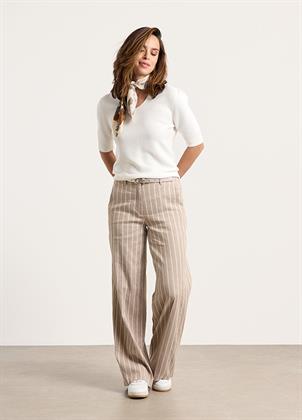 Look 017B