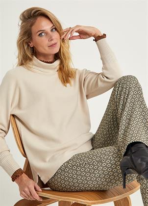 Look 048J
