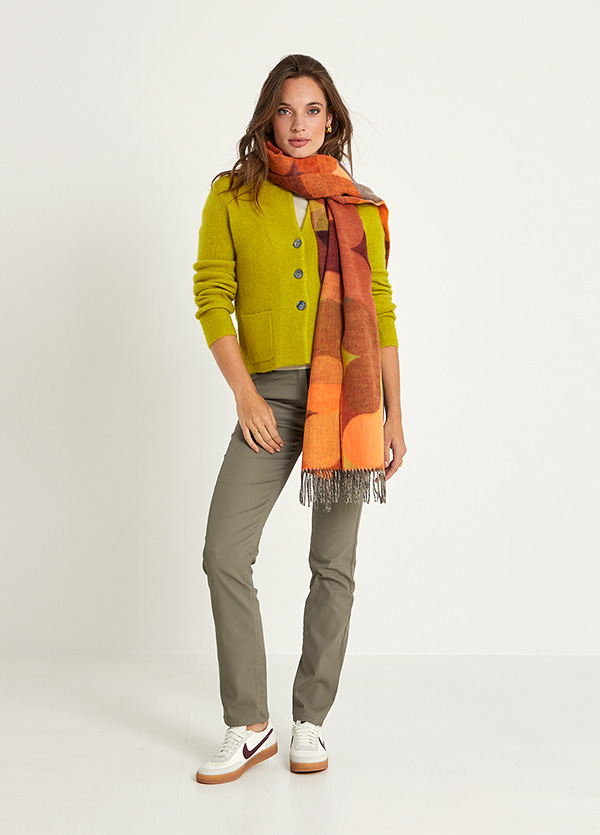 Look 052A