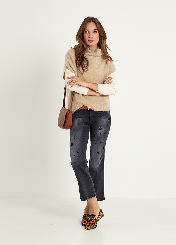 Look 052J