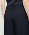 Luisa Cerano Hose weitem Bein