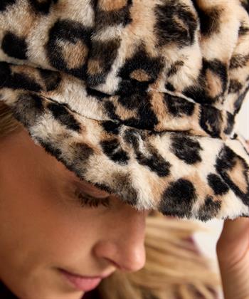 Marc Cain bakerboy pet fun fur panter