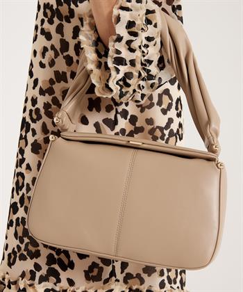 Marc Cain Handtasche mit verdrehtem Griff