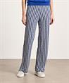 No Man's Land Slinky Hose retro