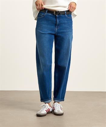 Rosner Barrel Leg Jeans Mara Tapered