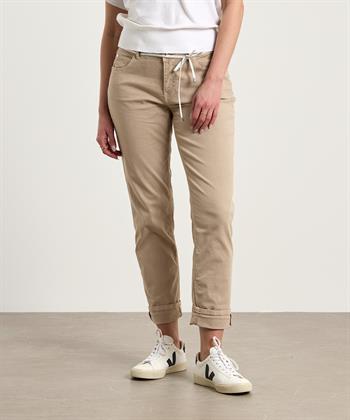Rosner Jeans lockerer Passform mit Gürtel Masha