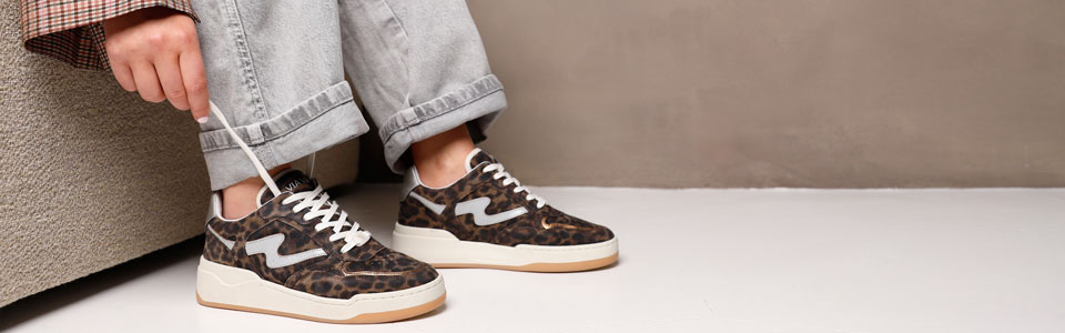 Sneaker