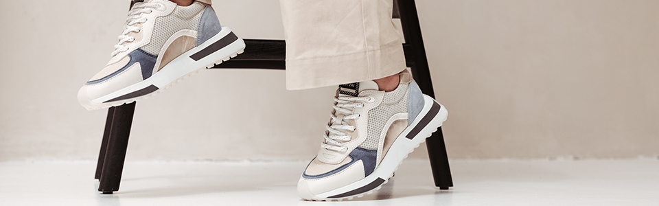 Sneaker