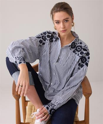 Summum Bluse gestreift Blumenstickerei