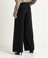 Summum Hose mit weitem Bein Seidenpaspeln Seite