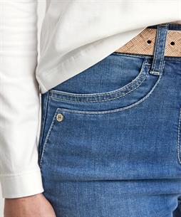 TONI Slim Fit Jeans Be Loved