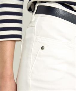 TONI Slim Fit Jeans Be Loved