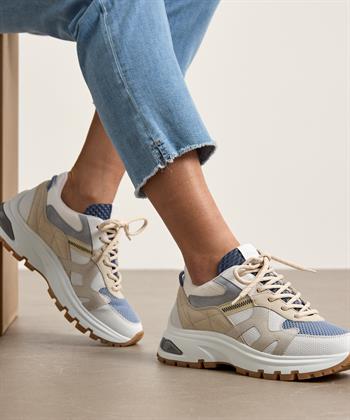 VIA VAI Sneaker Liz Finley